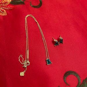 Jade/dark green Kendra Scott necklace and earrings set.